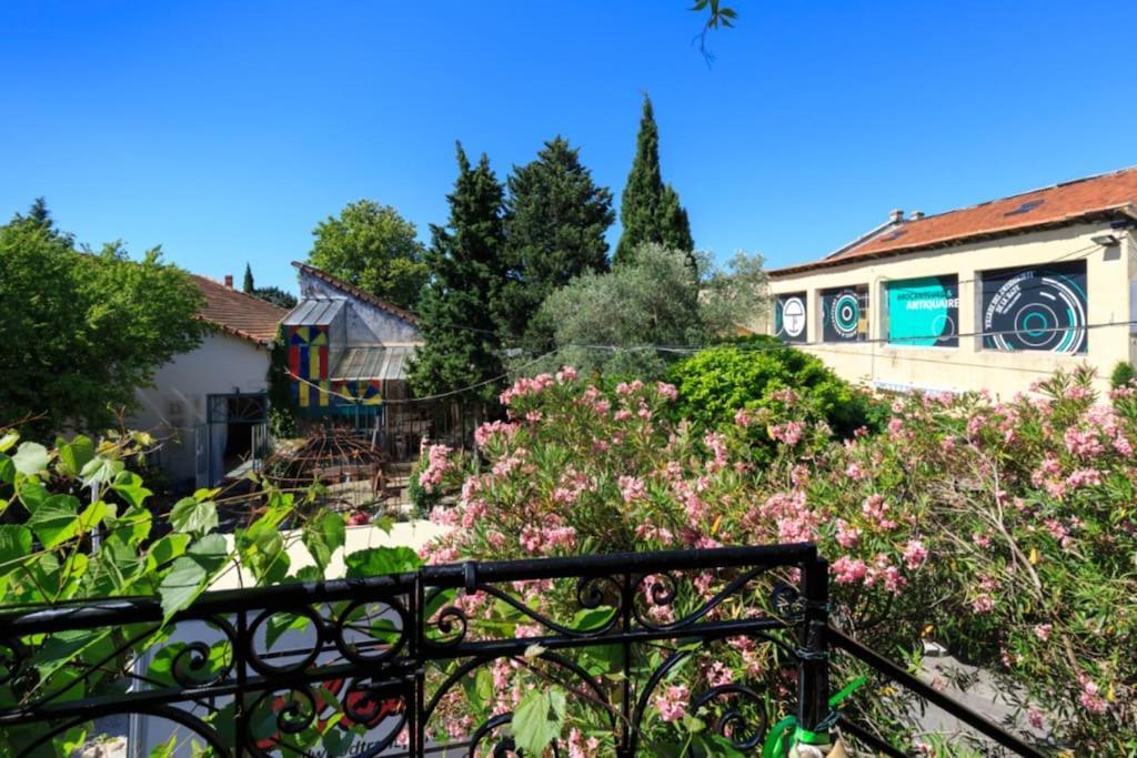 Pause En Provence Au Village Des Antiquaires De La Gare Apartment *
